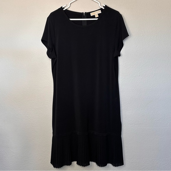 Michael Kors Dresses & Skirts - Michael Kors Black Dress with Pleated Hem. Size XL. Like New